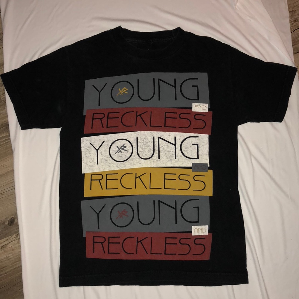 Short sleeve